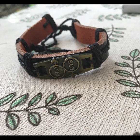 Black Leather Boy/Girl Bracelet - Picture 1 of 2